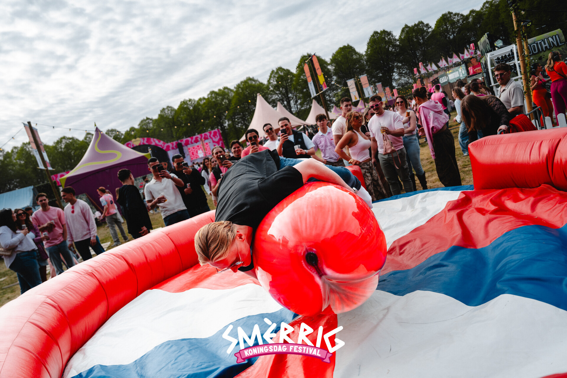 27 04 2026 Smerrig joanvillalon Koningsdag 2026 156 jpg compressed