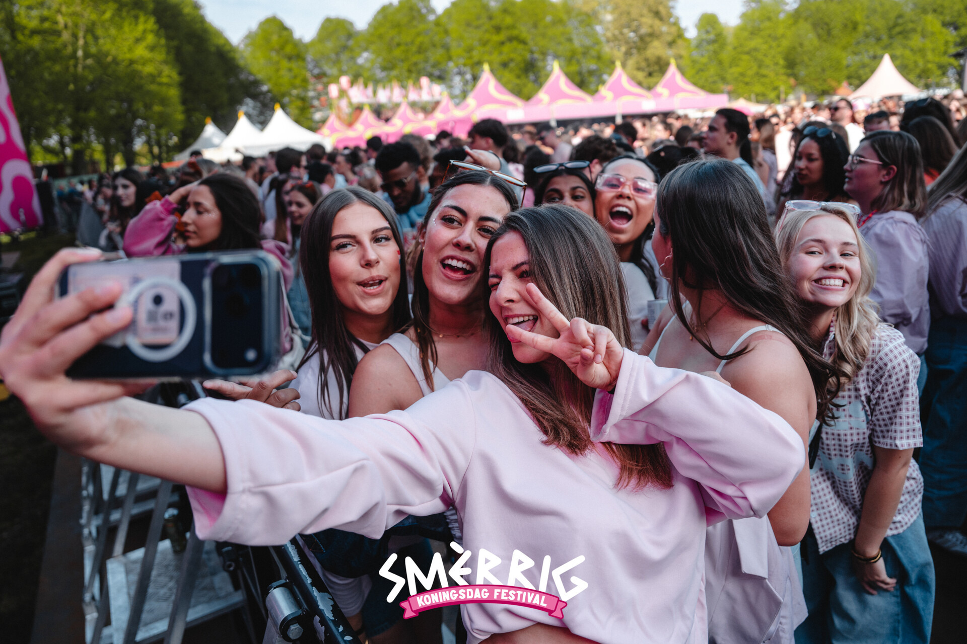 27 04 2026 Smerrig joanvillalon Koningsdag 2026 235 jpg compressed